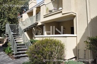 Building Photo - 527 Arbor Way