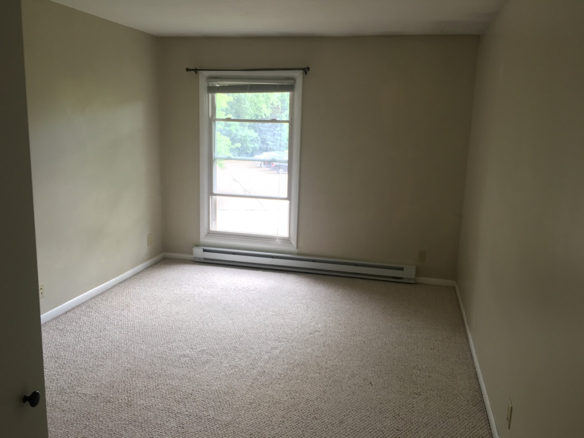 Building Photo - 280 Ledgewood Cir