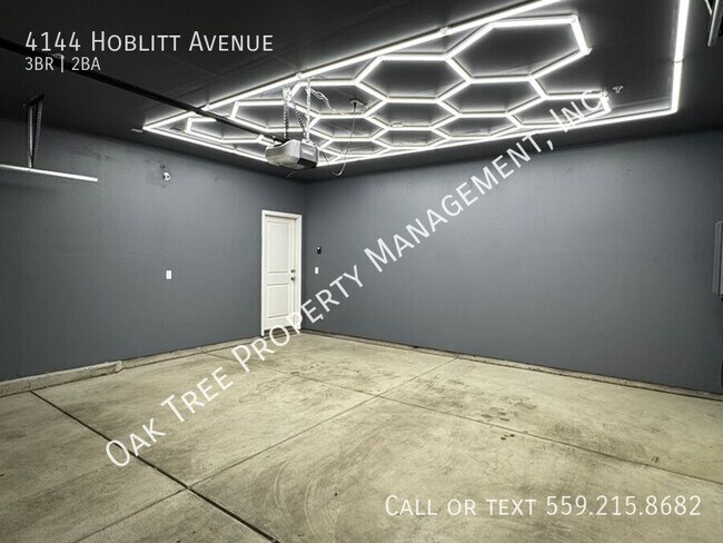 Building Photo - 4144 Hoblitt Ave