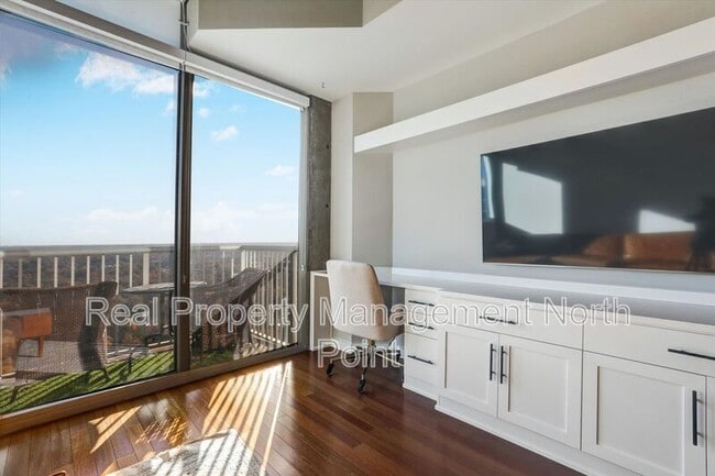 Building Photo - 855 Peachtree St NE