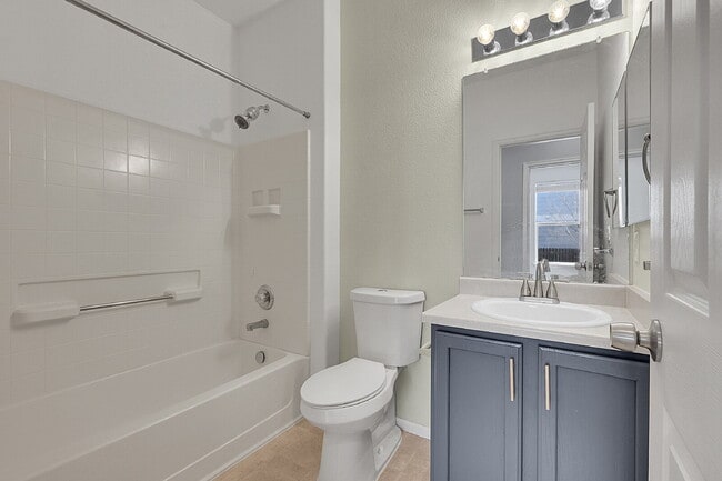 Building Photo - $2,695.95 - 3 bed, 2 bath in Lochbuie with a Large Backyard and In Unit Laundry!