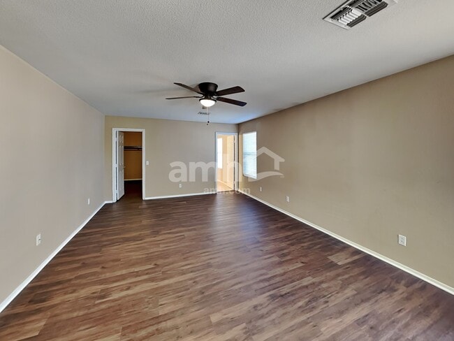 Building Photo - 2683 S Sailors Way