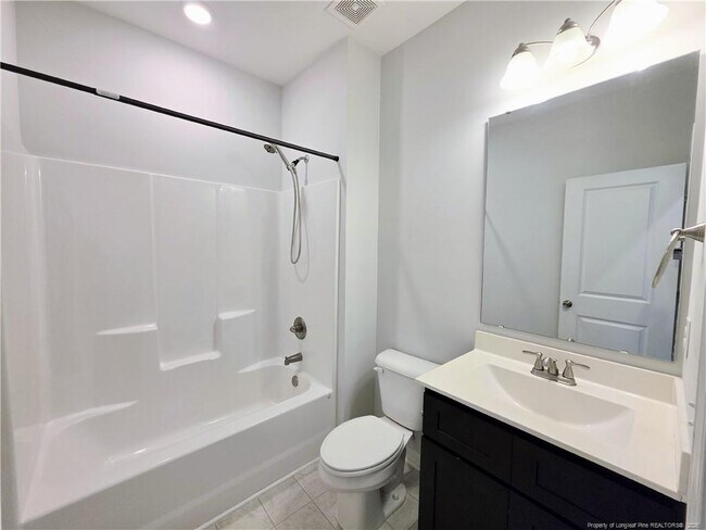 Building Photo - 245 Southern Pl