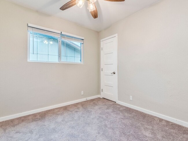 Building Photo - Fully Remodeled 4BR Home in East Austin – Modern Upgrades & Spacious Yard