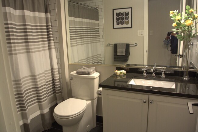 Building Photo - 11315 Commonwealth Dr