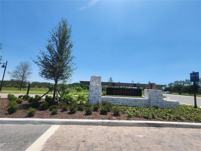Building Photo - 35335 Big Hawk Dr