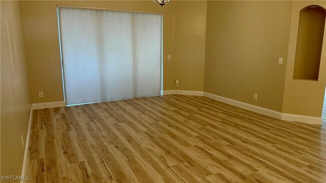 Building Photo - 8850 Creek Run Dr