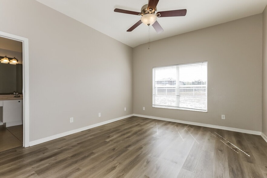 Building Photo - 11515 Mountain Bay Dr