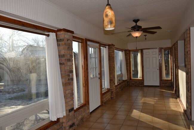 Building Photo - Coming Soon! 3 Bedroom Home On Lake Tyler!