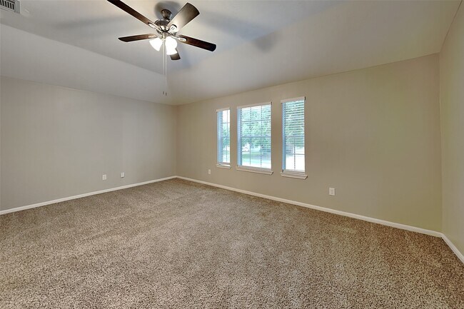 Building Photo - 18206 Gravenhurst Ln