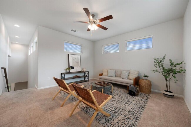 Building Photo - 1416 Reprise Bnd