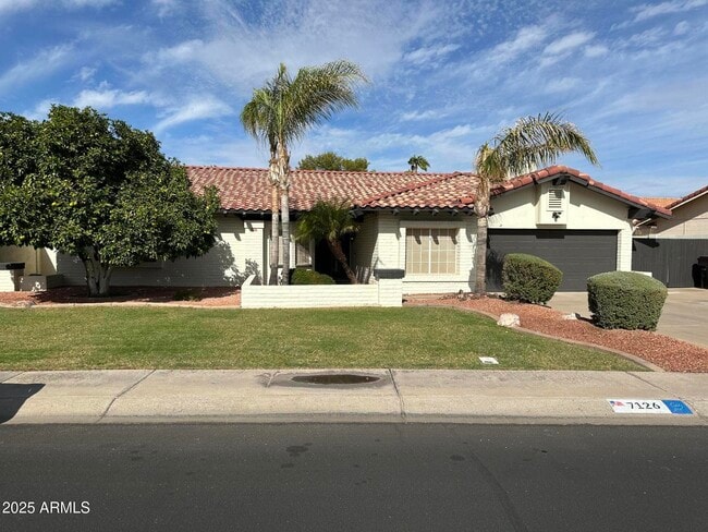 Primary Photo - 7126 W Columbine Dr