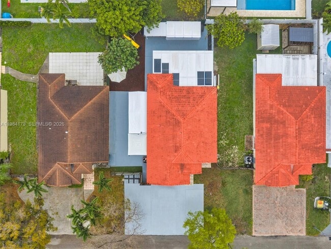 Building Photo - 7879 NW 193rd Ter