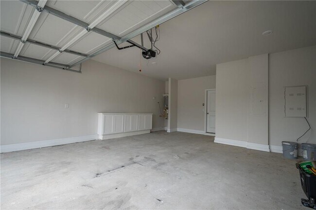 Building Photo - 13 Westerly Sta