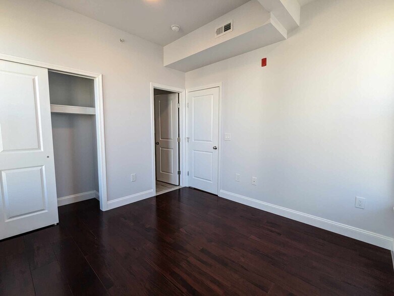 Building Photo - 1315 Ridge Ave
