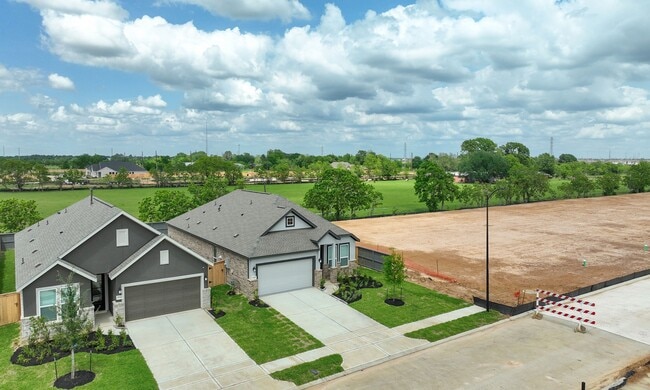 Building Photo - 27222 Grass Cliff Ln