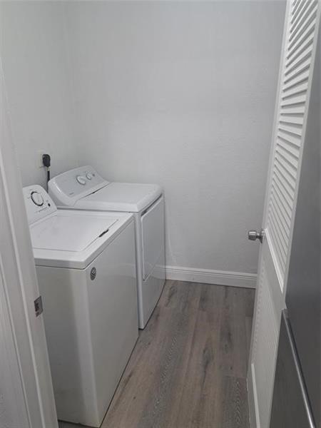 Building Photo - 980 SW 76th Ave