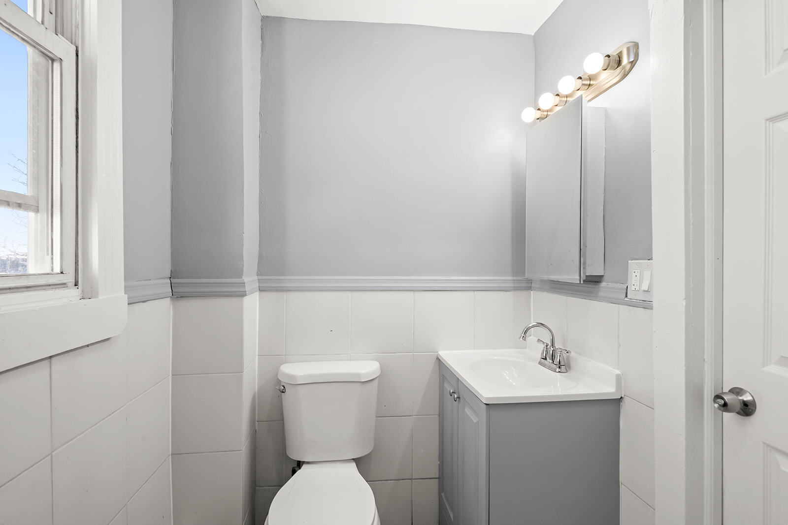 Building Photo - 61 Brenner St