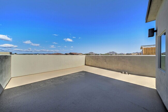 Building Photo - 7439 E Conquistadores Dr