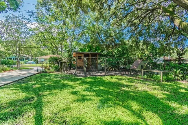Yard - 117 W Flora St