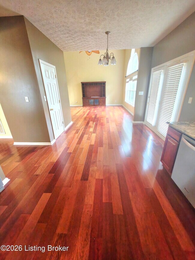 Building Photo - 11036 Symington Cir