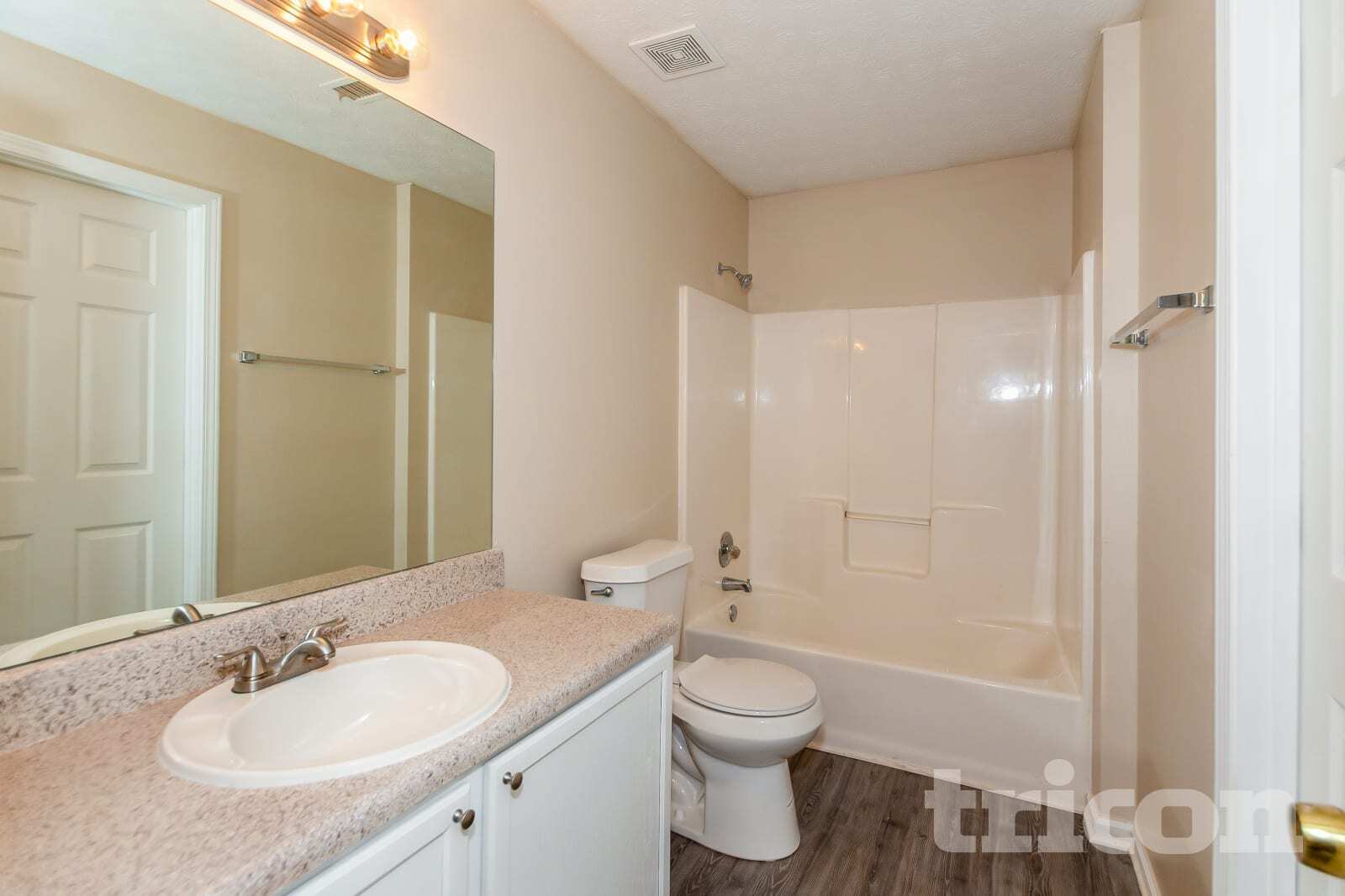 Building Photo - 1320 Timber Walk Dr