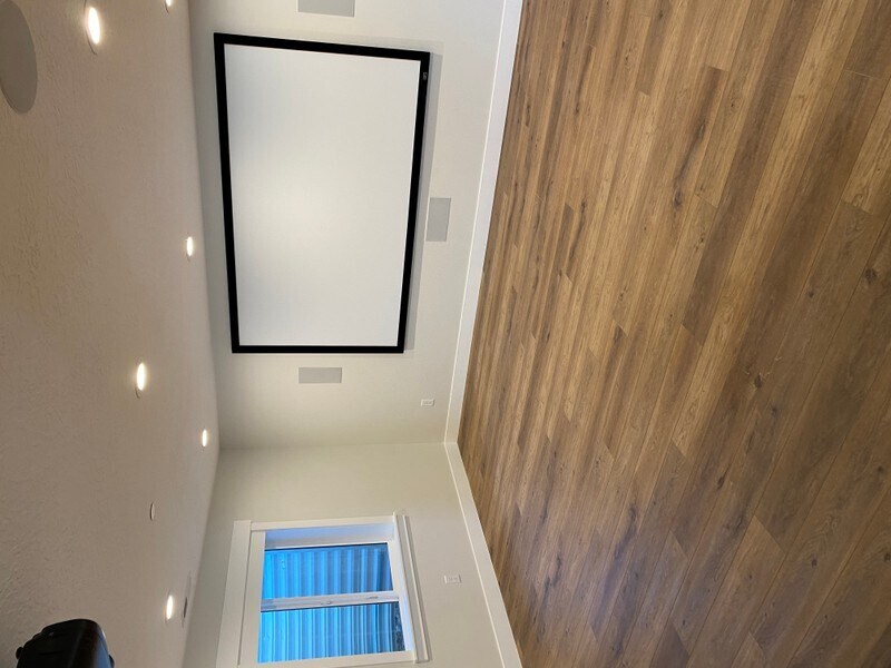 Building Photo - 909 Burke Ln