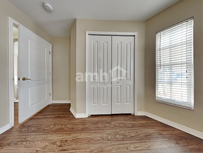 Building Photo - 11240 Lake Lanier Dr