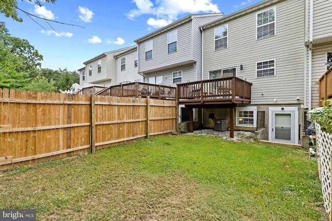 Building Photo - 2609 Claybrooke Dr