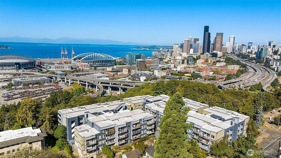 Building Photo - 1311 12th Ave S