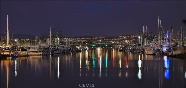 Building Photo - 321 Doheny Way