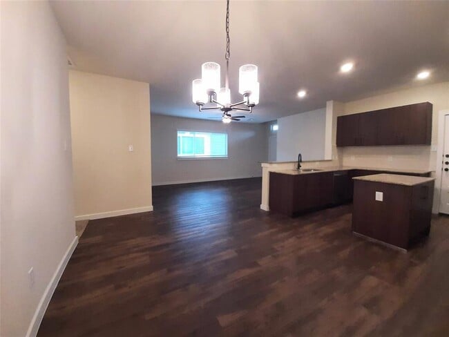 Building Photo - 25539 Starling Ln