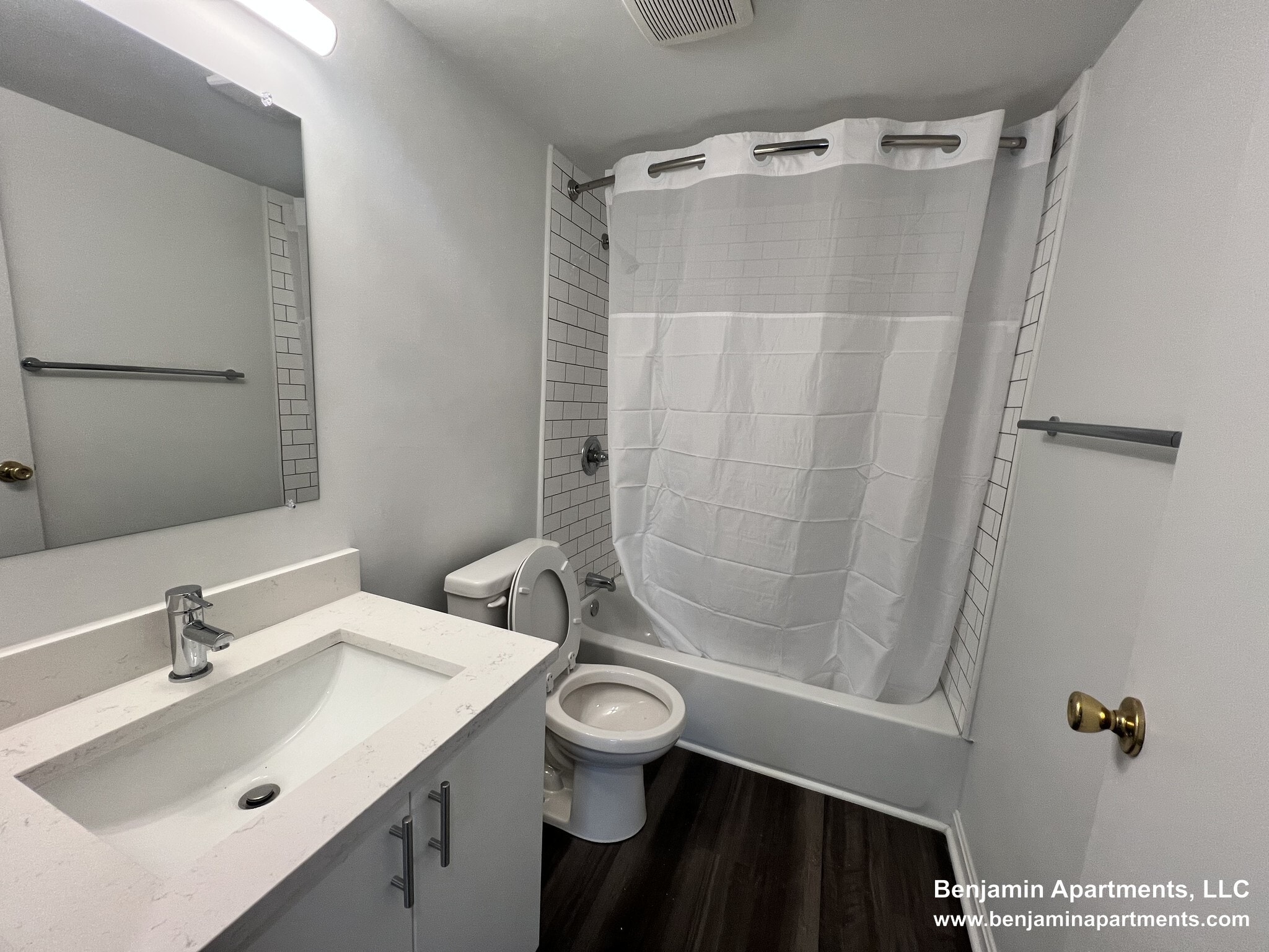 Building Photo - 49 Hill Rd