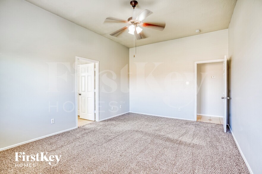 Building Photo - 2410 Hawthorne Brook Ln