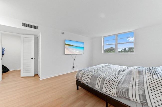 Building Photo - 5700 NW 2nd Ave