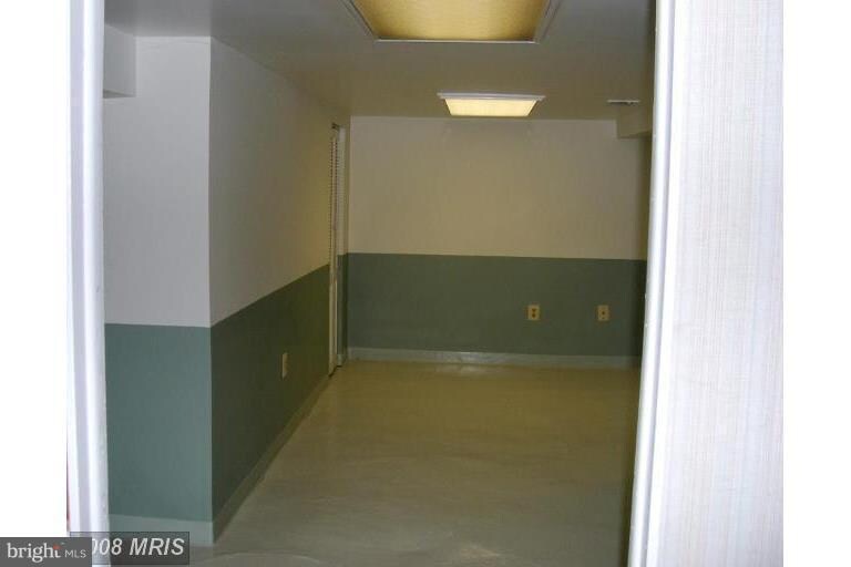 Building Photo - 748 Thayer Ave