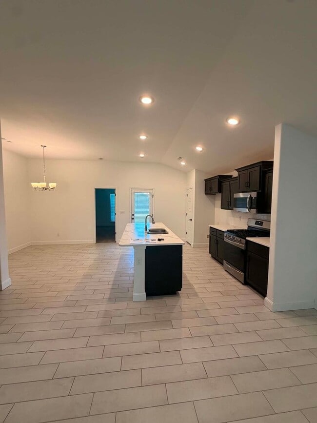 Building Photo - COMING SOON: BEAUTIFUL 3 BEDROOM / 2 BATHROOM HOUSE IN ORONOGO MO!!!