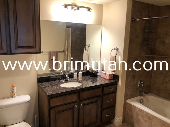 Building Photo - 3944 S 900 E