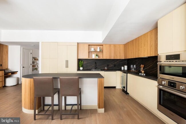 Building Photo - 1425 New York Ave NW