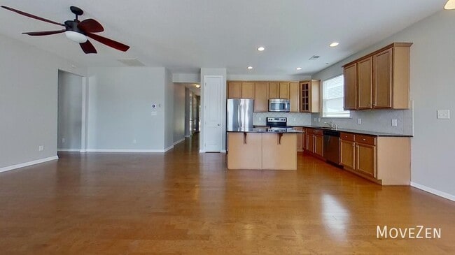 Building Photo - 4402 Hubbard Rd