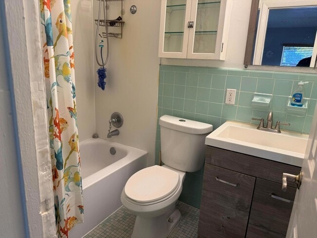 Building Photo - 1332 NW 5th Ave