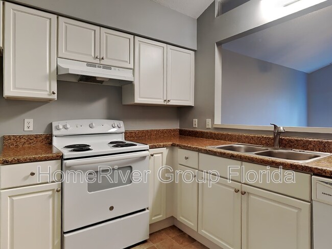 Building Photo - 10401 Riva Ridge Trail