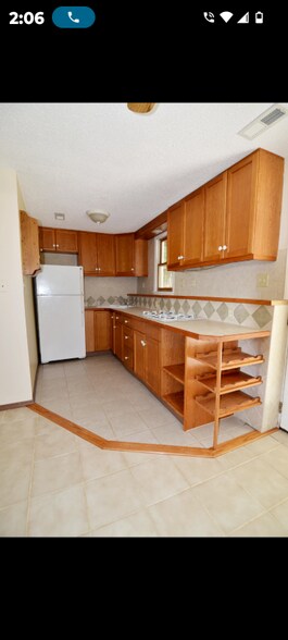 Building Photo - 404 Belmellen Ct