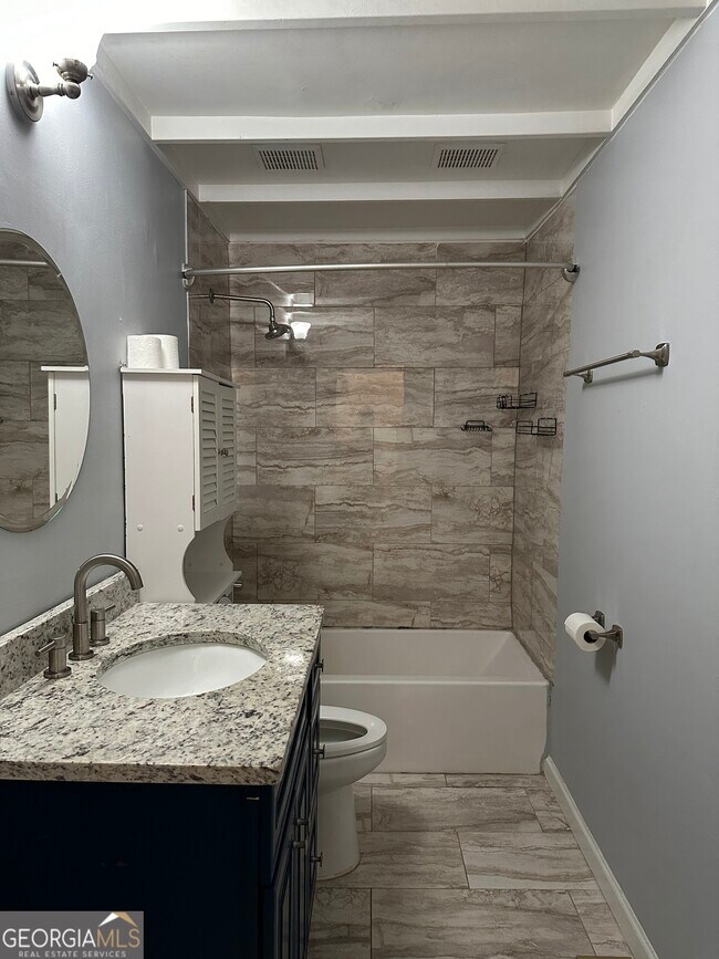 Building Photo - 2134 Main St NW