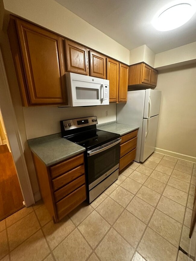 Building Photo - 36 Blodgett St