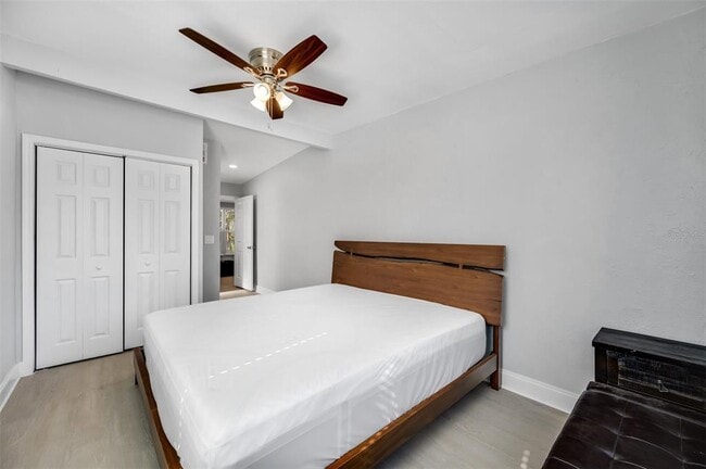 Building Photo - 1400 Poinciana Dr