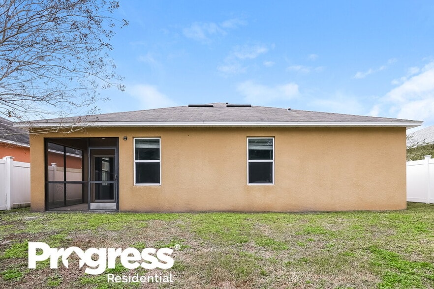 Building Photo - 1744 Wallace Manor Loop