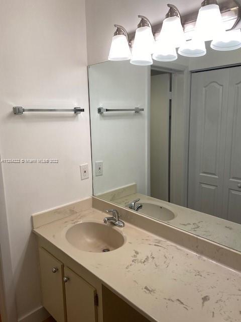 Building Photo - 13280 SW 88th Ln