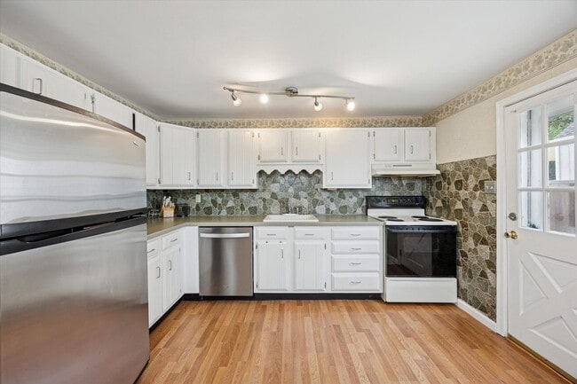 Building Photo - Charming 3-Bedroom Home in Marple Newtown ...