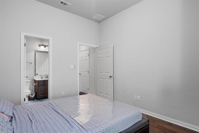 Building Photo - 138 Drury Ln